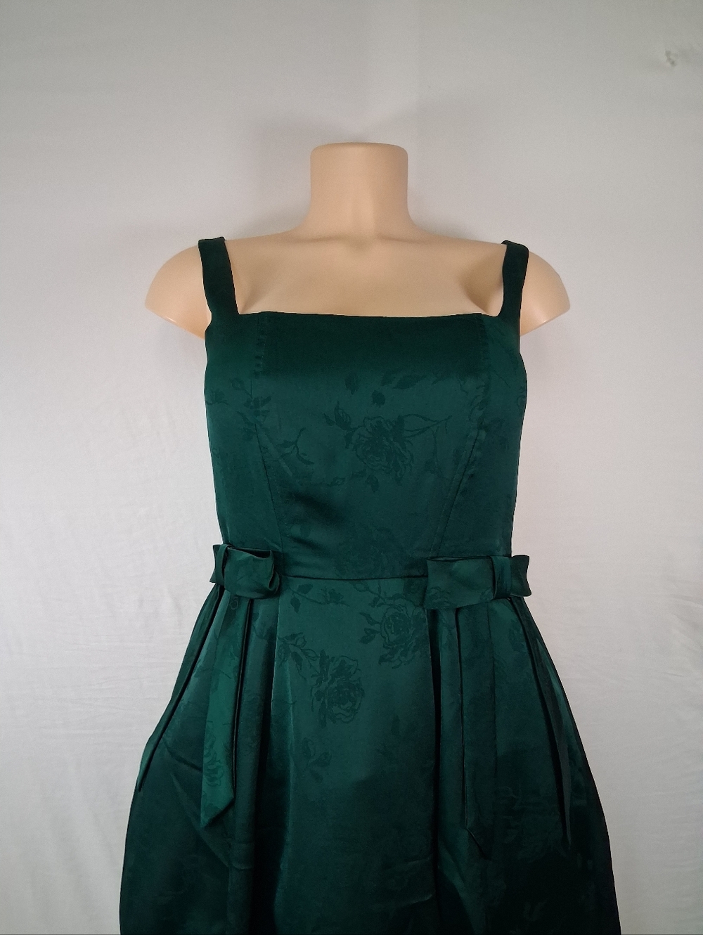 Francesca's Collections Dark Emerald Floral Jacquard Mini Dress Size S - Picture 7 of 17